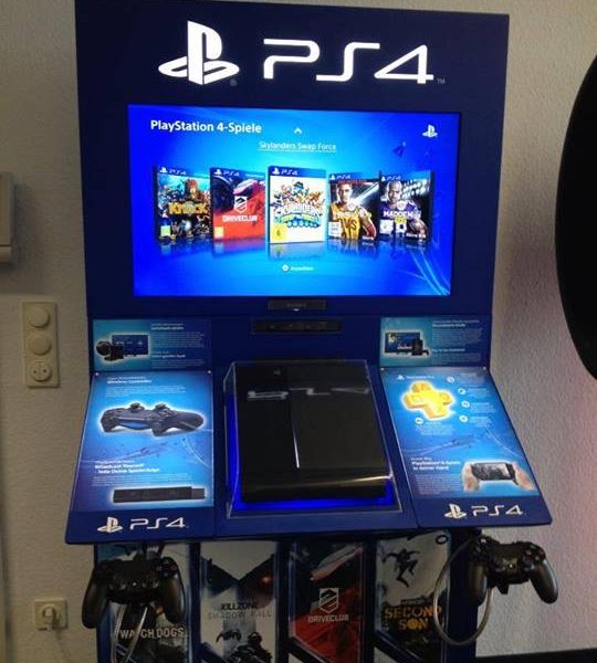 Des bornes d'essai Playstation 4 bientôt en magasin !