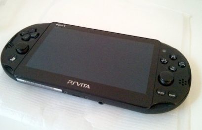 Unboxing vidéo de la nouvelle PS Vita Slim (PCH-2000)