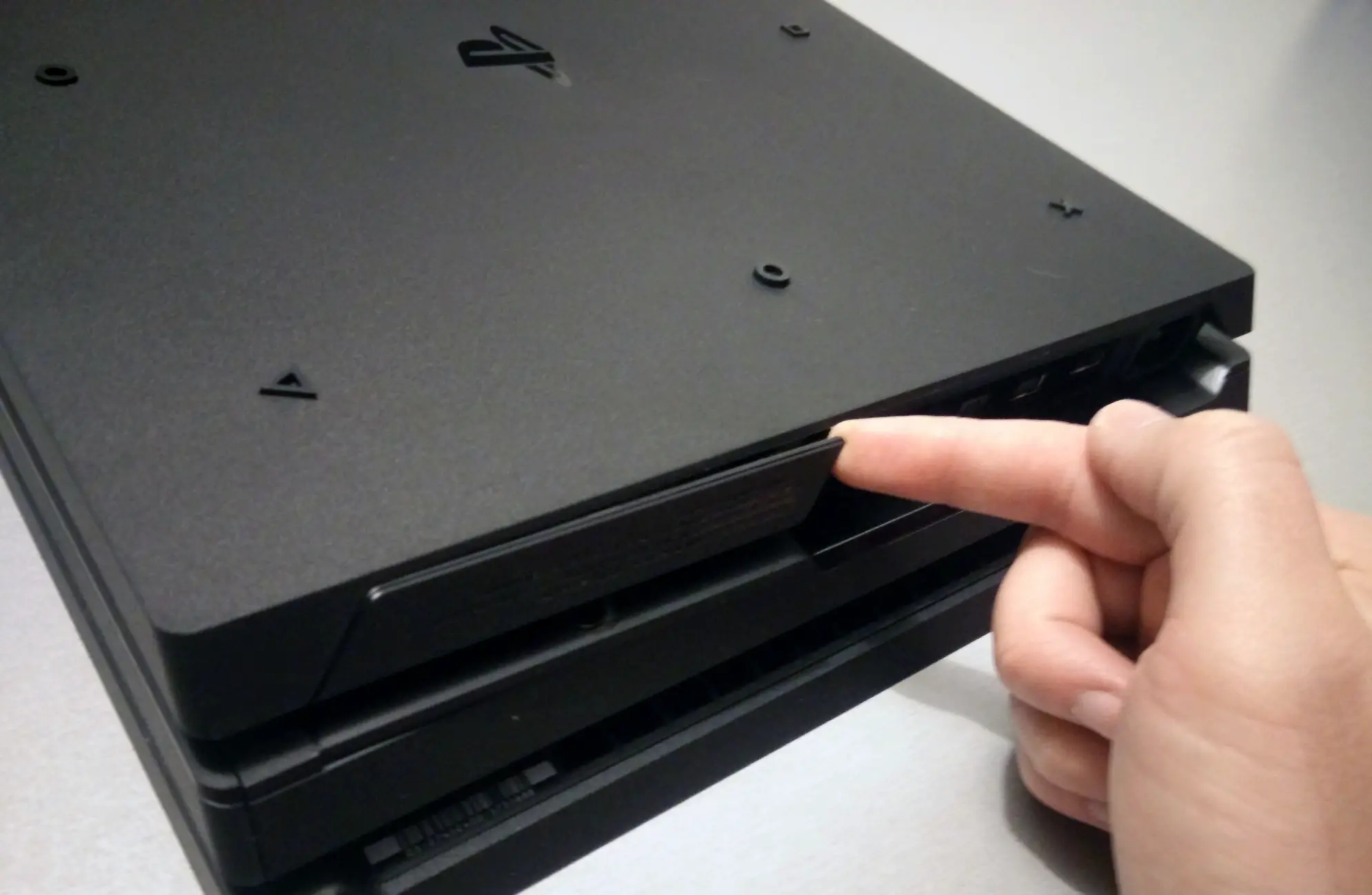 TUTO  PS5 : Comment récupérer les sauvegardes des jeux PS4 via une clé USB  - JVFrance