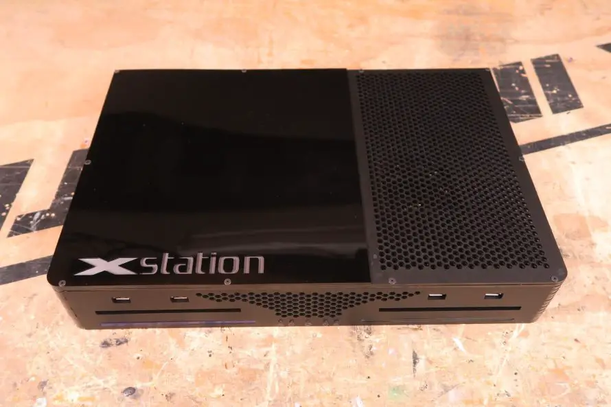 Voici la XStation, une console qui regroupe la PS4 et la Xbox One