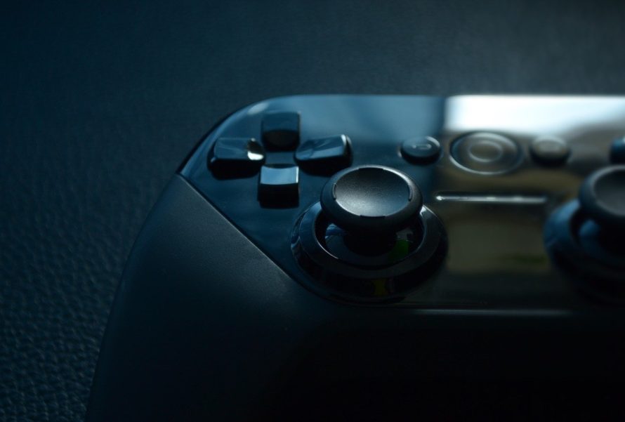 TUTO | Comment nettoyer ses manettes PS5, PS4, Switch et Xbox pour éviter le joystick drift